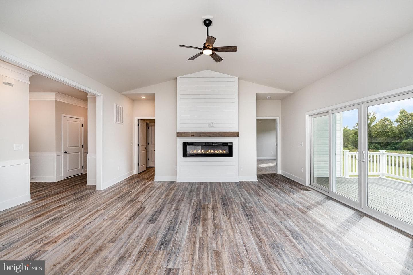 11585 Forest Walk Drive photo 9