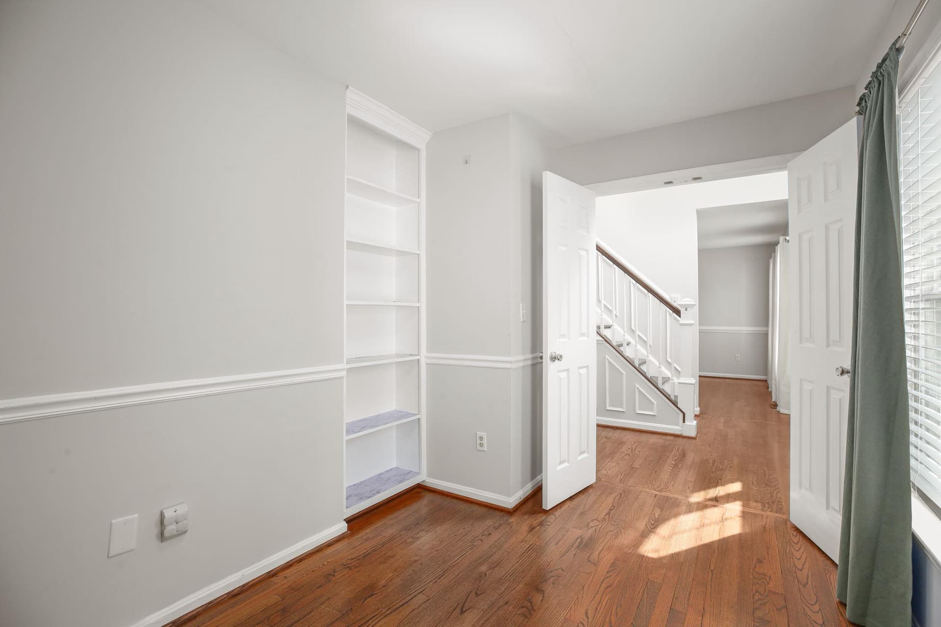 10205 N Hampton Ln photo 17