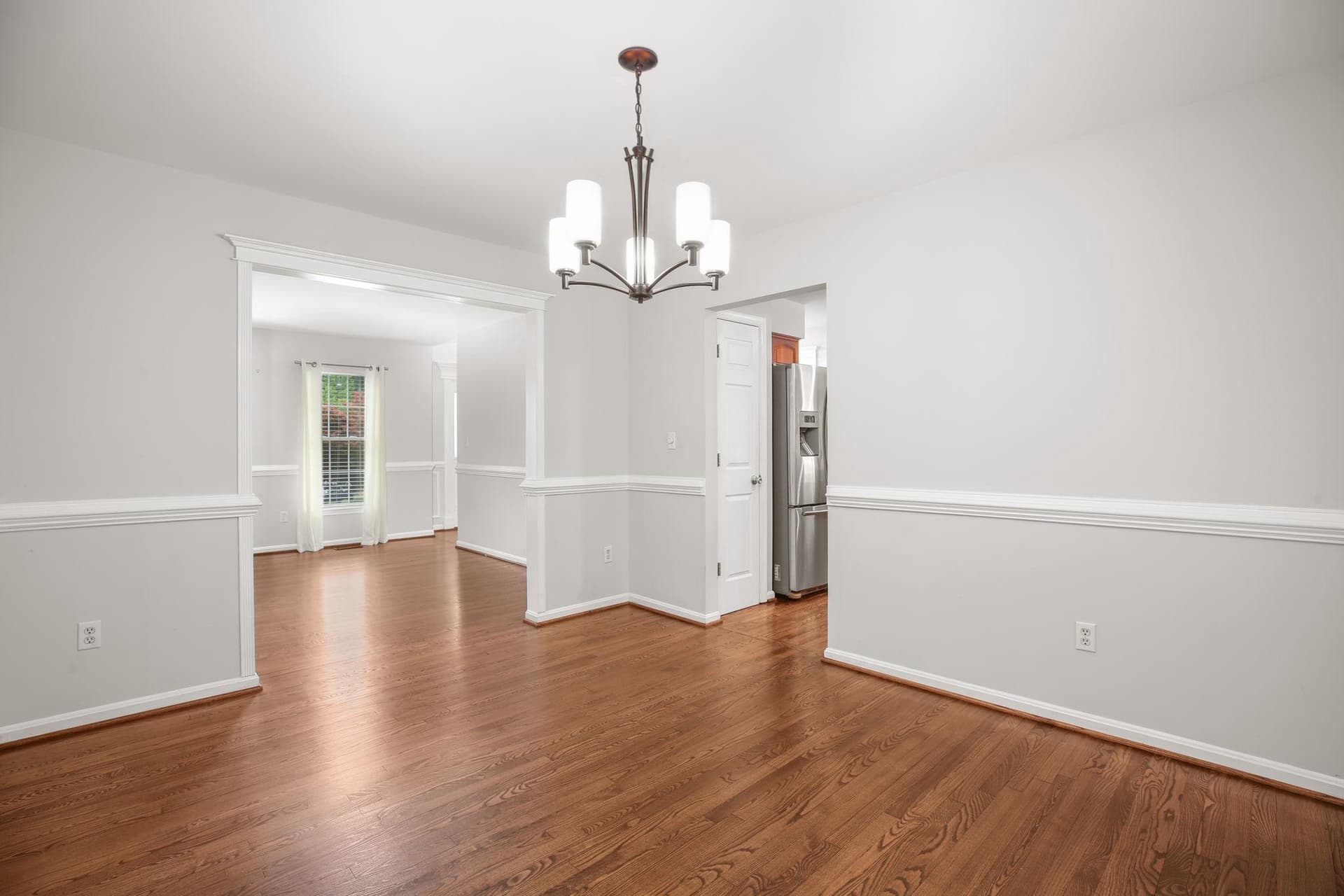 10205 N Hampton Ln photo 8