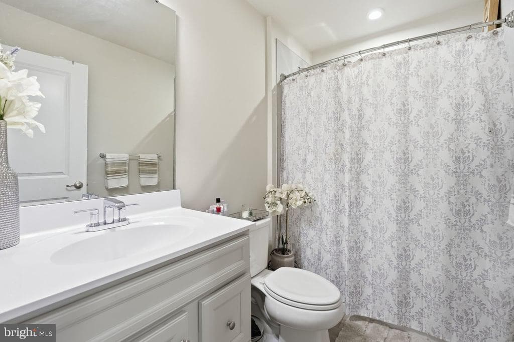 6927 Braxton Springs Way photo 16