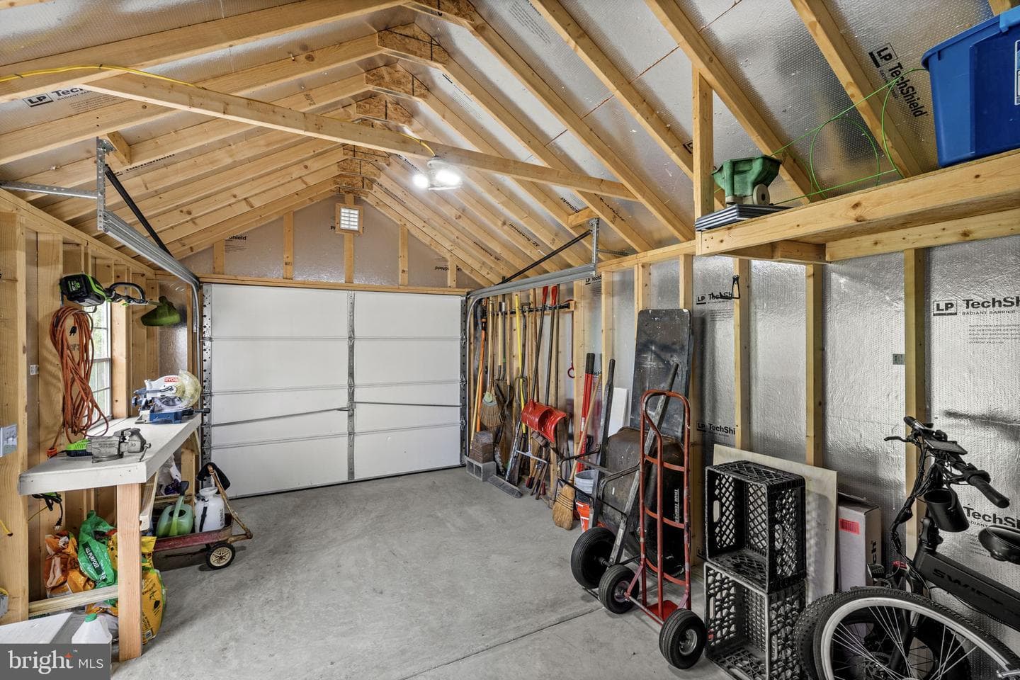1821 Legacy Lane photo 48