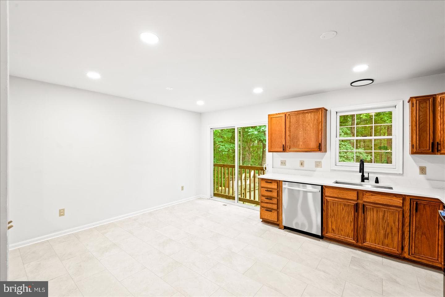 6922 Ridge Way Drive photo 10
