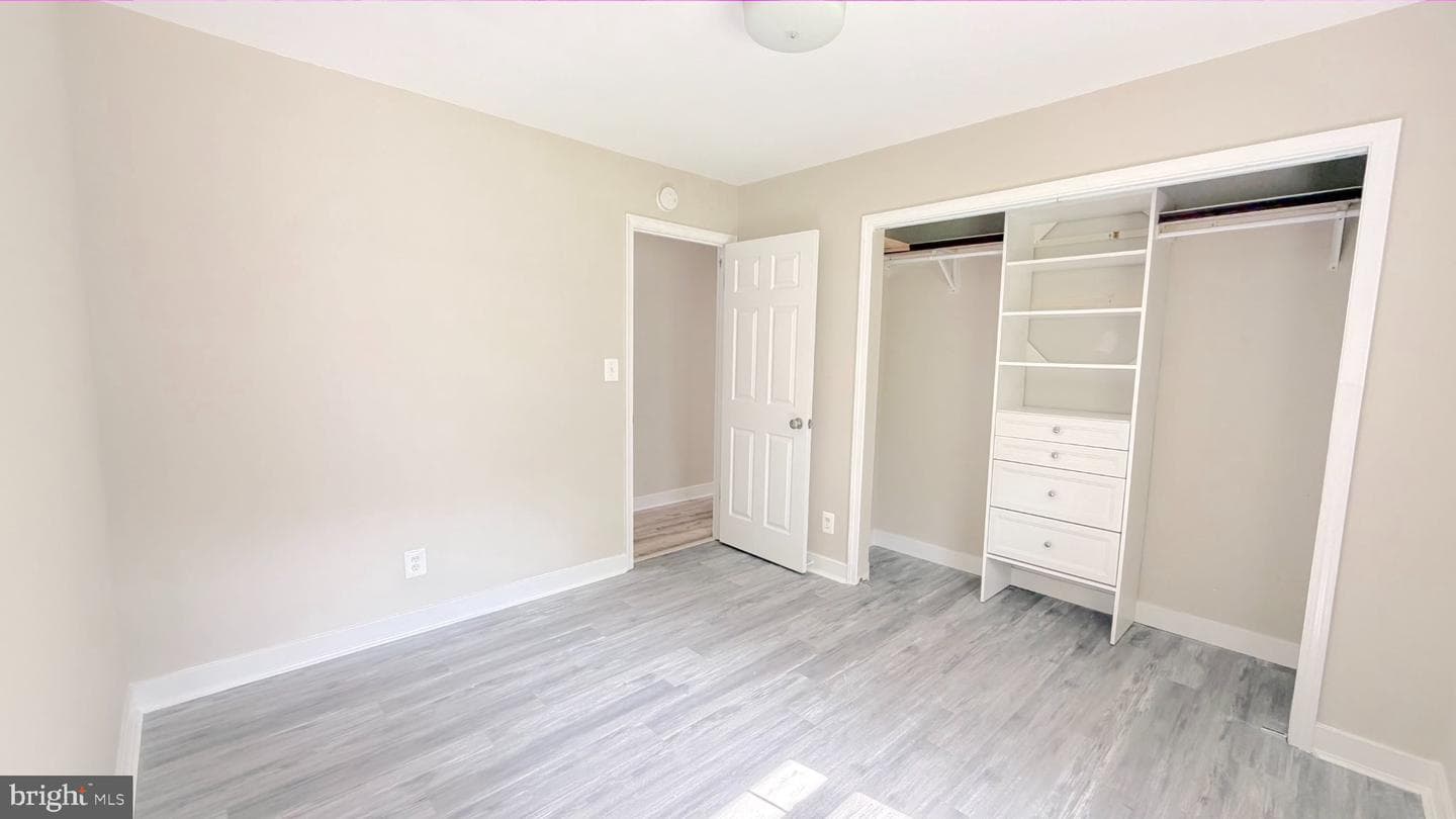 304 Albany Street photo 18