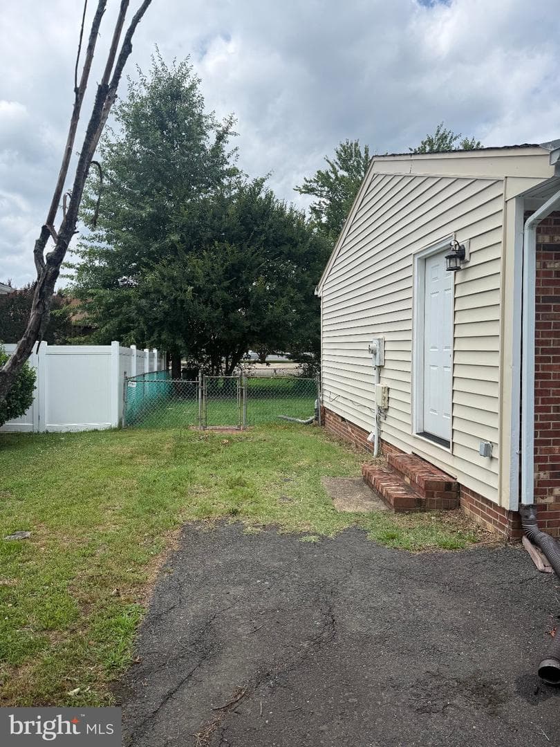 4112 Midway Street photo 4
