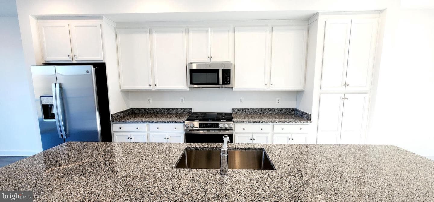5053 Bigleaf Road photo 8