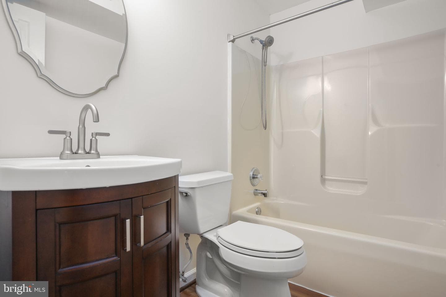 9712 Gunston Hall Road photo 24