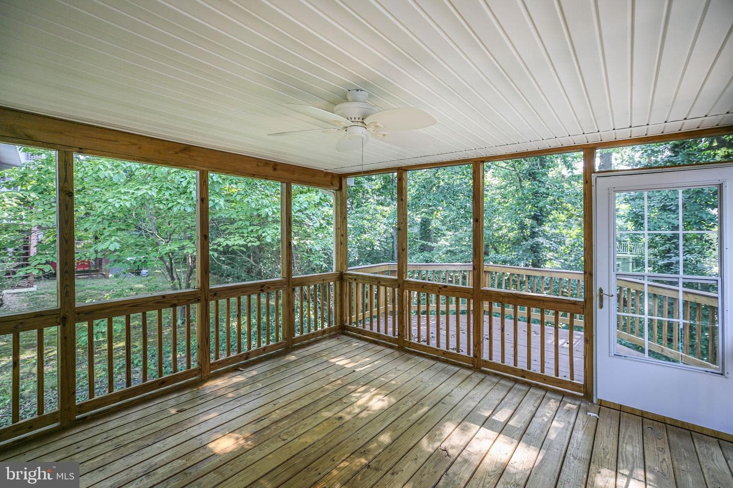 9712 Gunston Hall Road photo 28