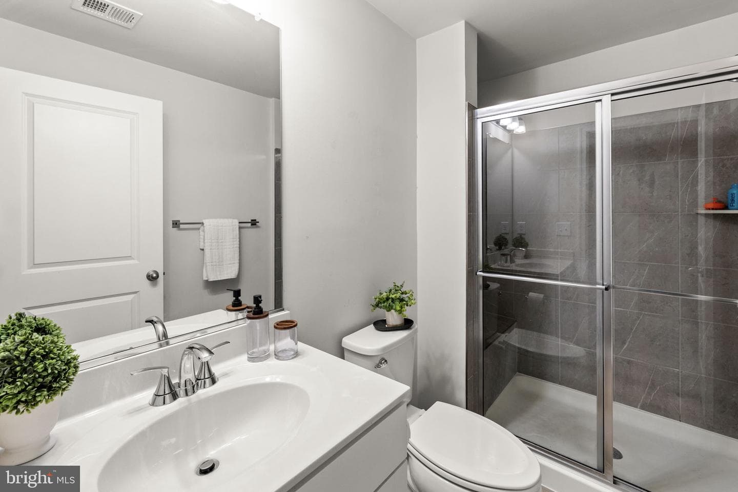 9305 Spring Hill Lane photo 50