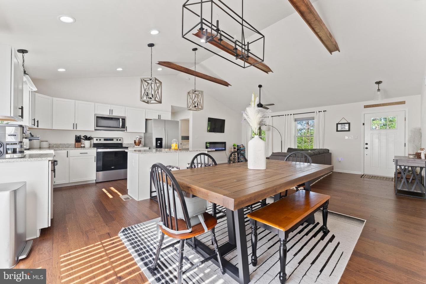 3731 Breaknock Road photo 10