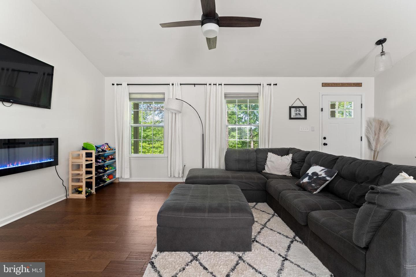 3731 Breaknock Road photo 14