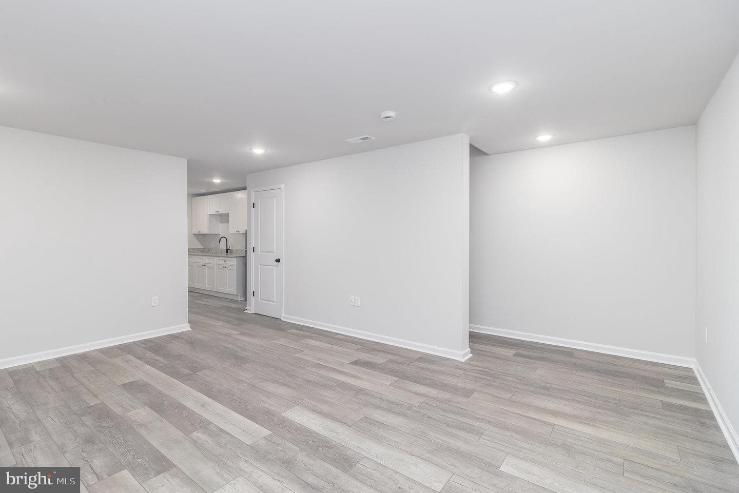 215 Mansfield Street photo 21