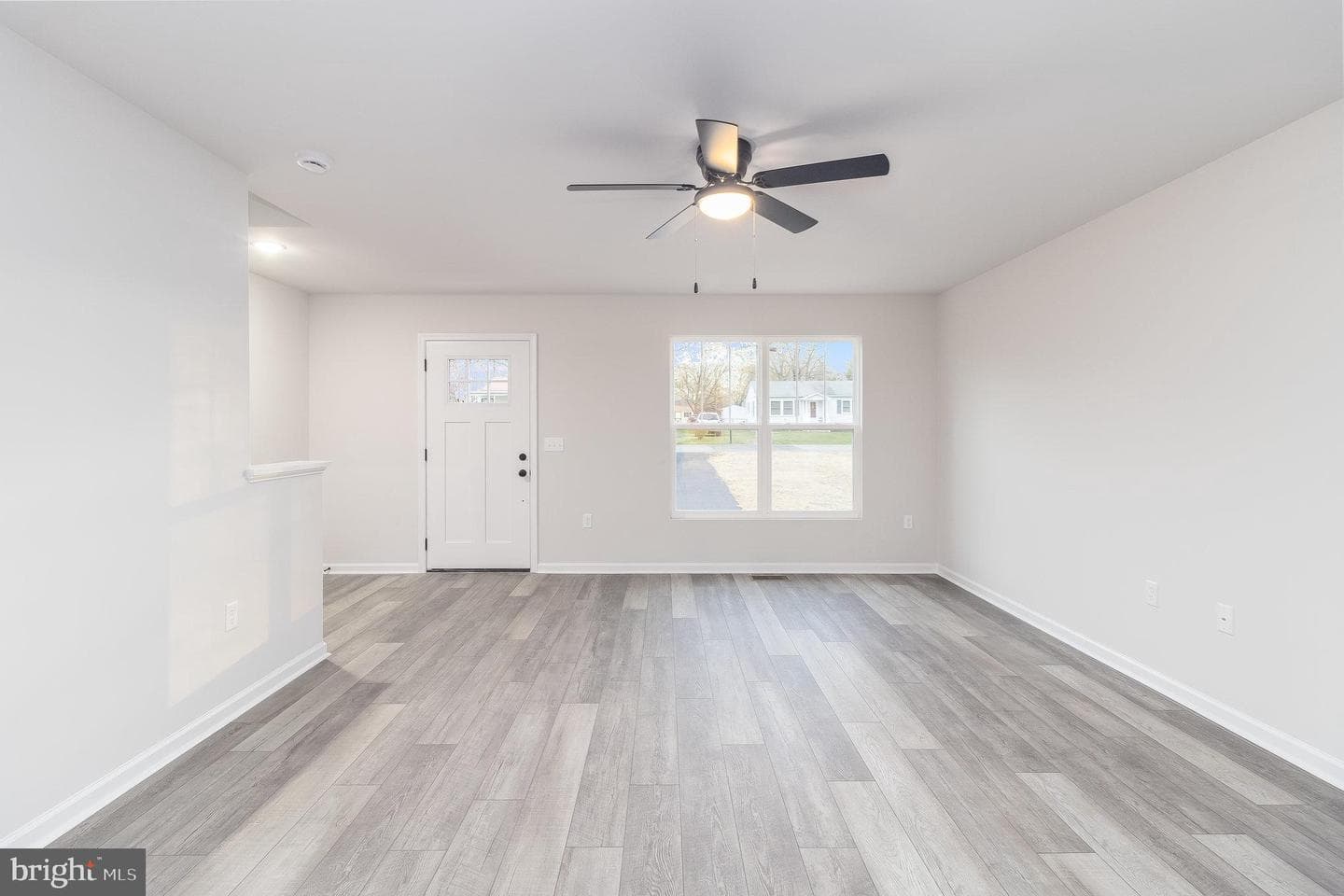 215 Mansfield Street photo 5