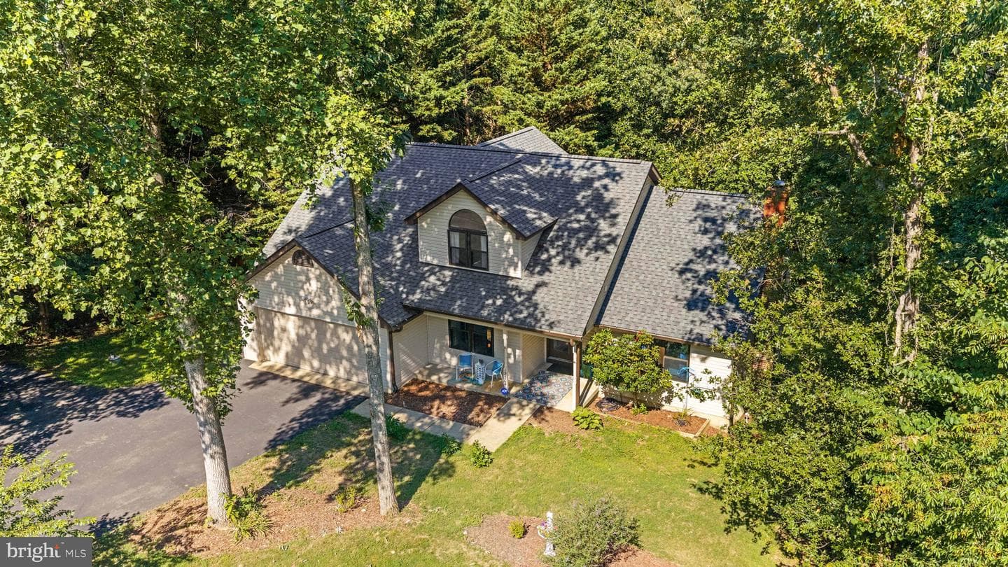 12504 Hawkins Lane photo 15