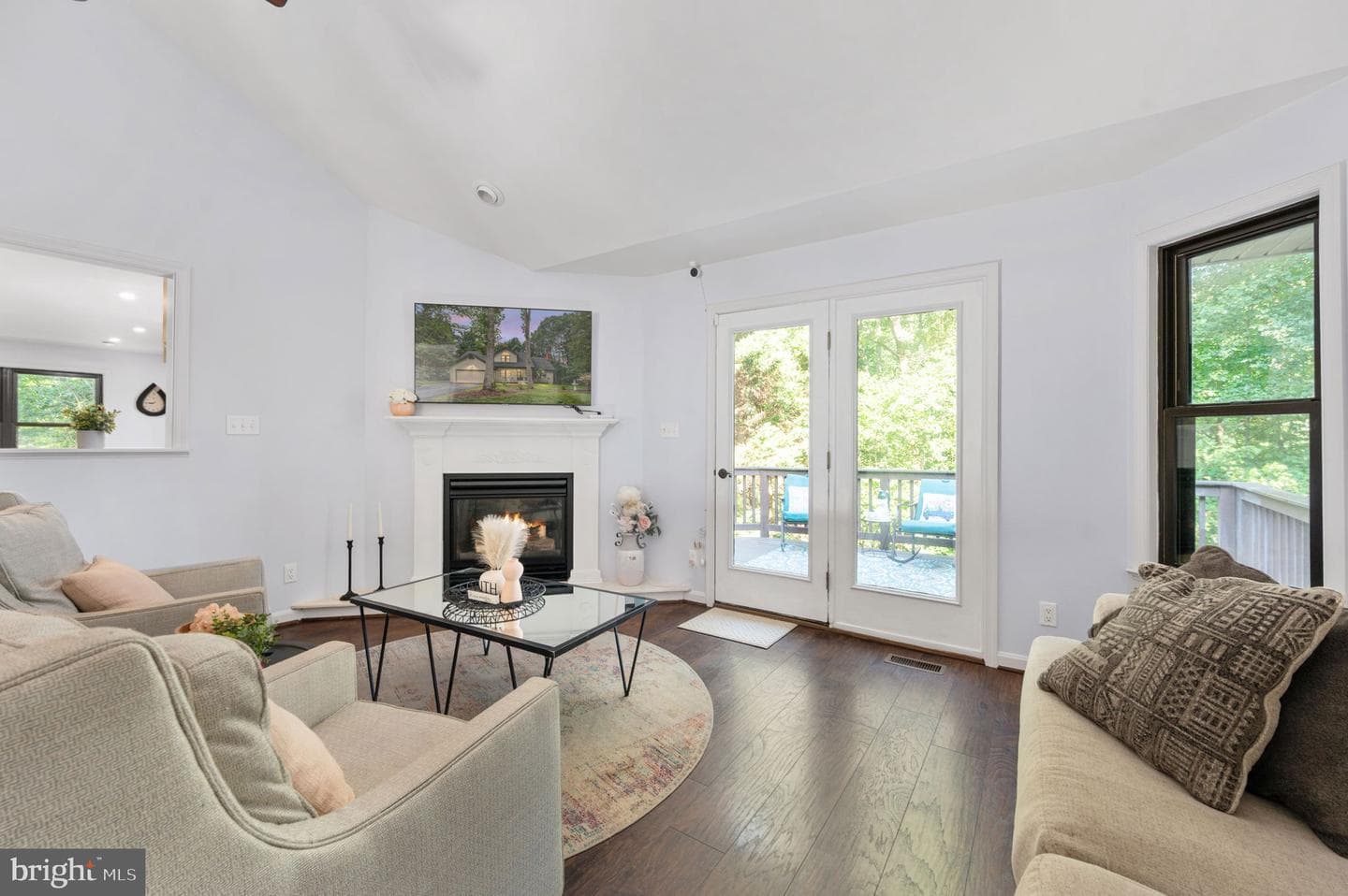 12504 Hawkins Lane photo 25