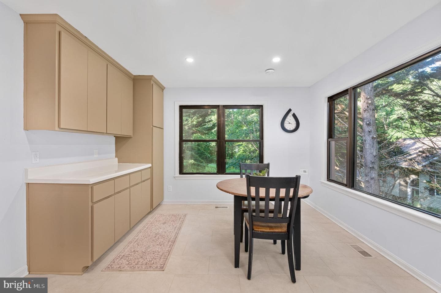 12504 Hawkins Lane photo 34