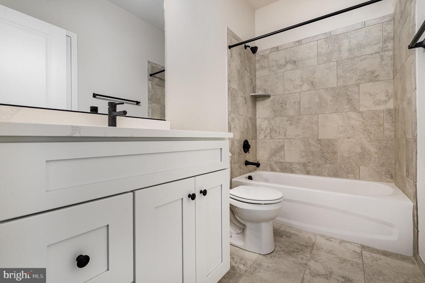 5301 Wyndemere Circle photo 25