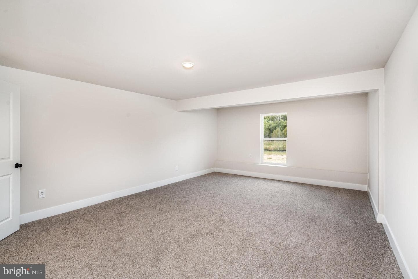 5301 Wyndemere Circle photo 34