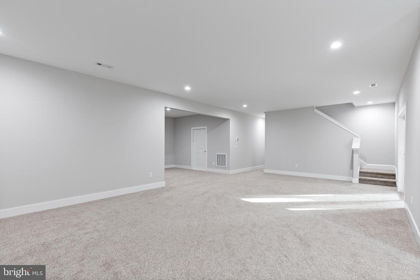 5304 Wyndemere Circle photo 30