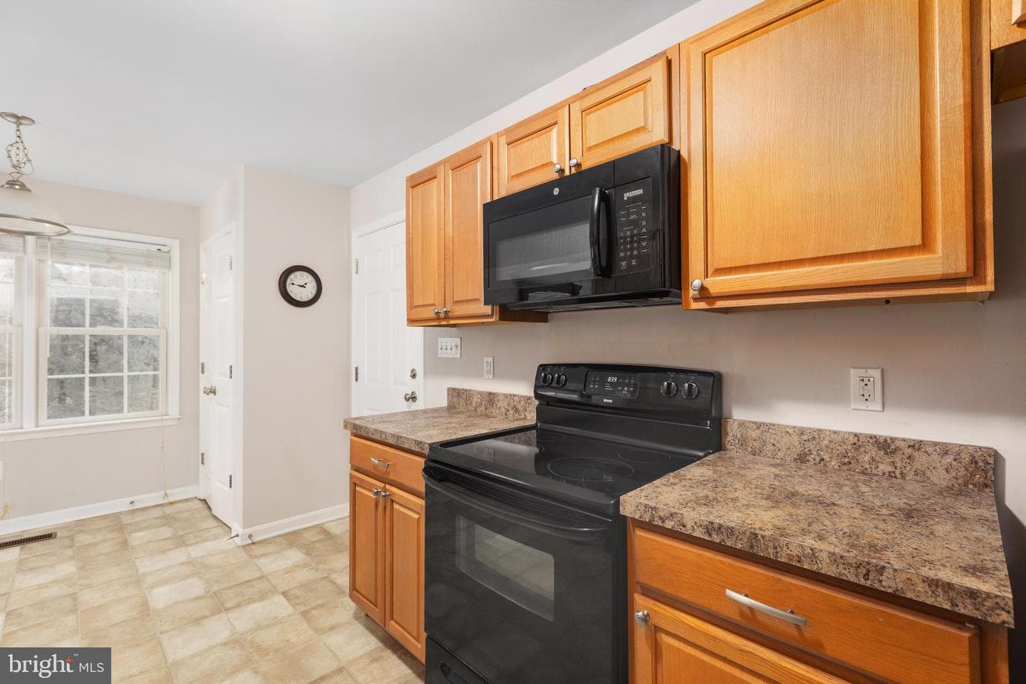 10416 Hillside Lane photo 22