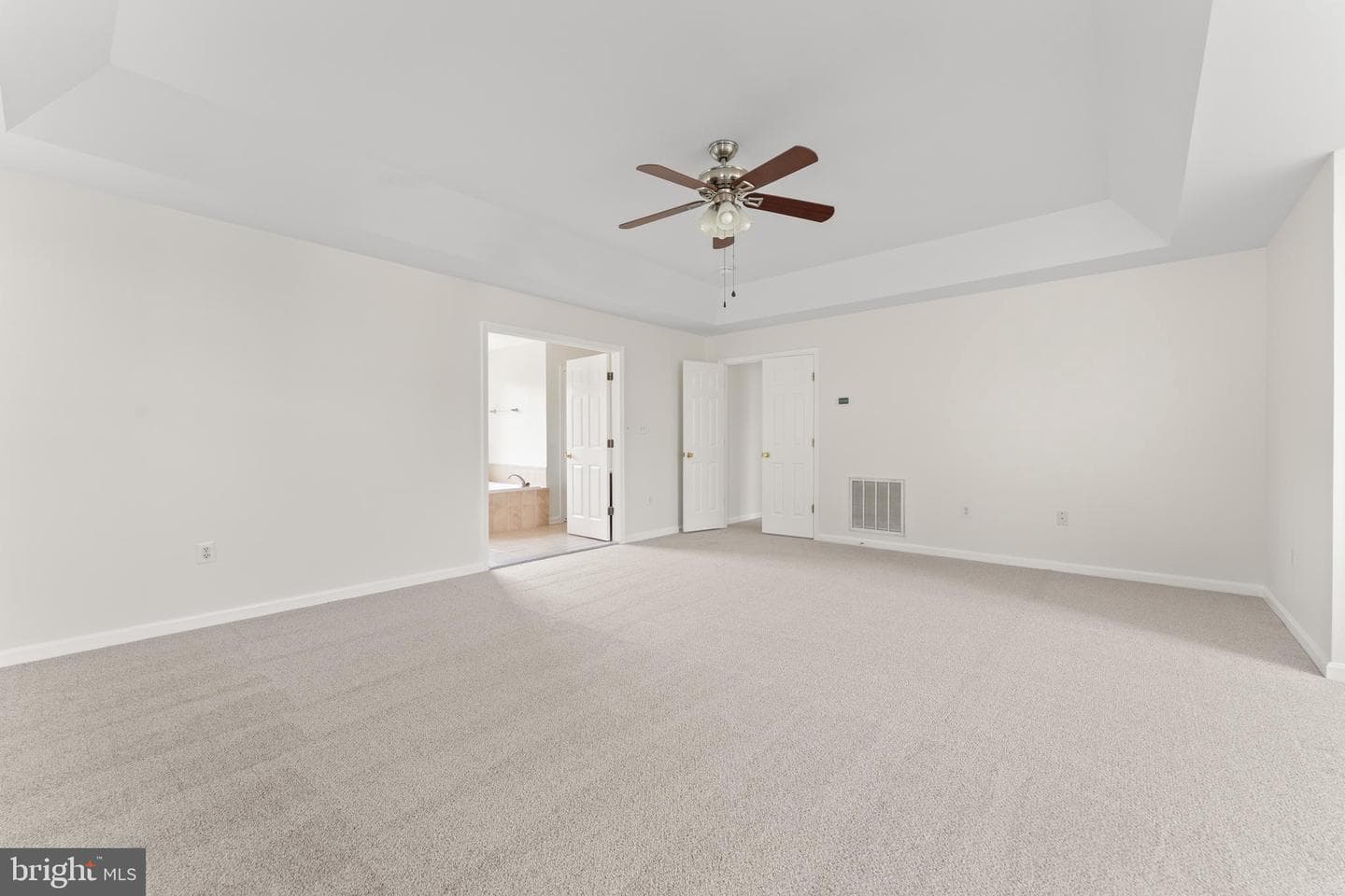 5610 Heritage Hills Circle photo 26