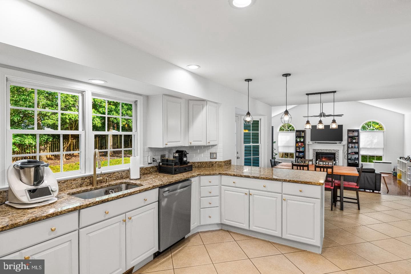 12016 Kingswood Boulevard photo 15