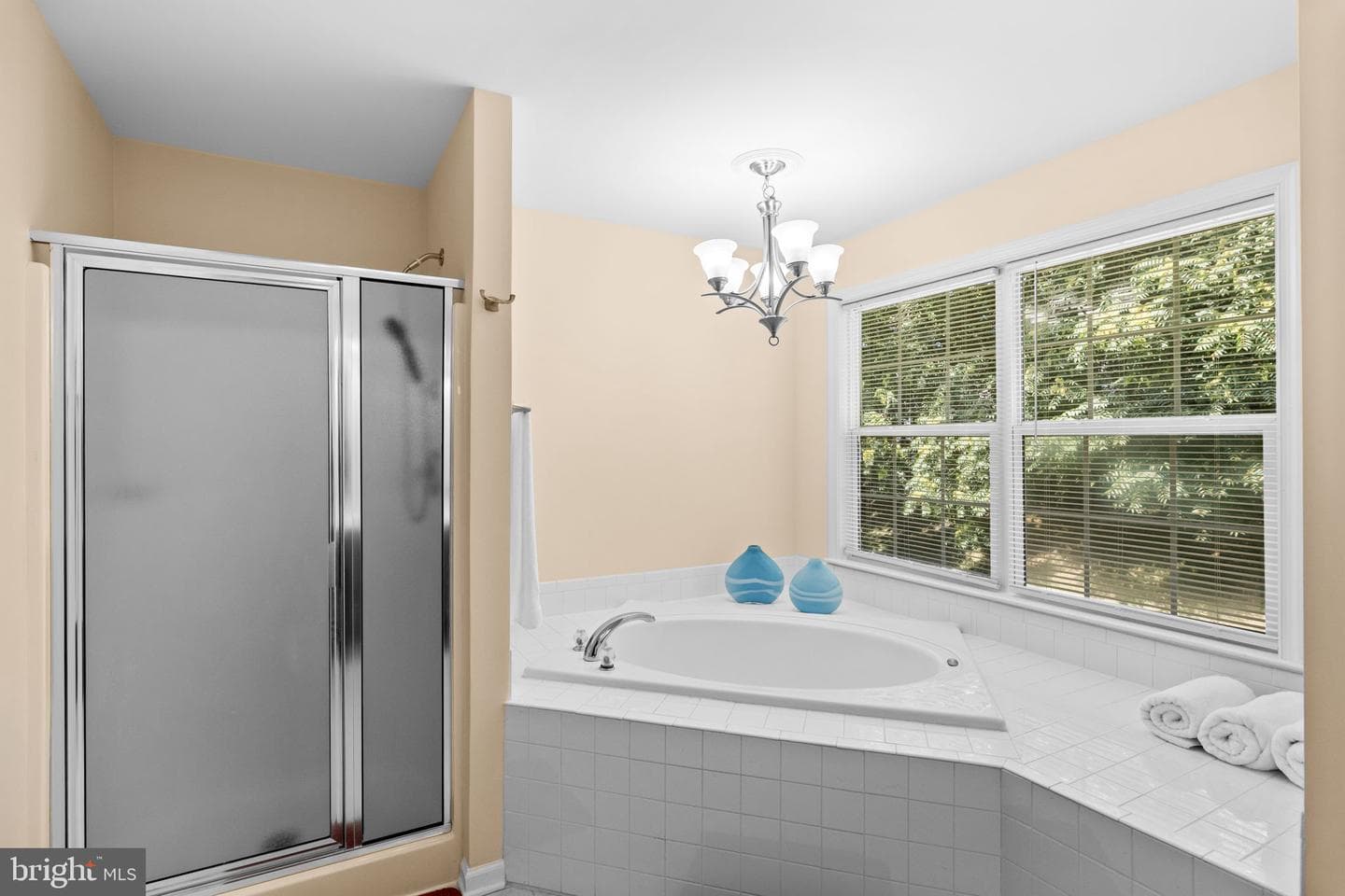 10414 N McClellan Drive photo 32