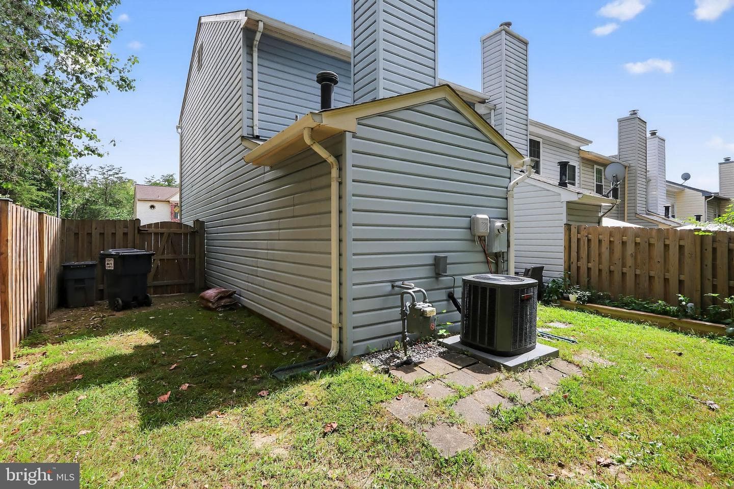 101 Kings Crest Drive photo 18