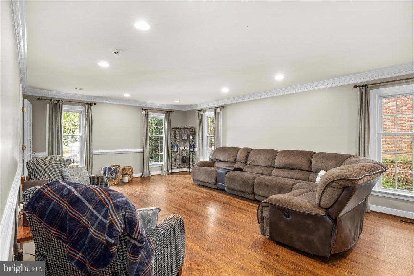 616 Winterberry Drive photo 26