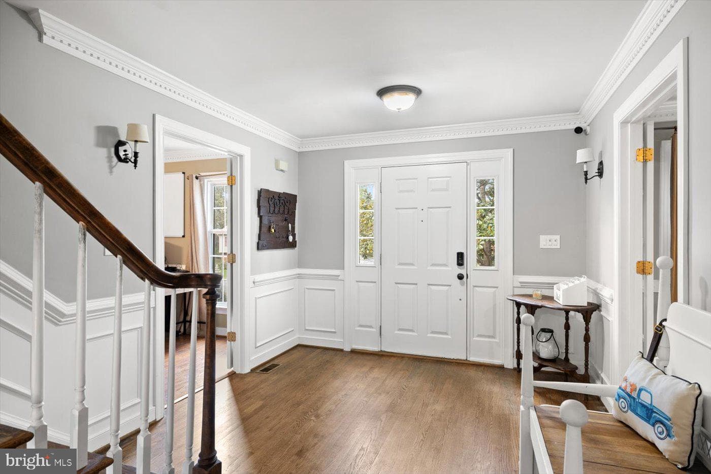 616 Winterberry Drive photo 9