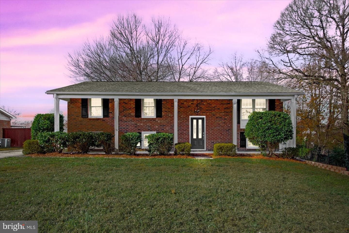 611 Edwards Drive photo 2