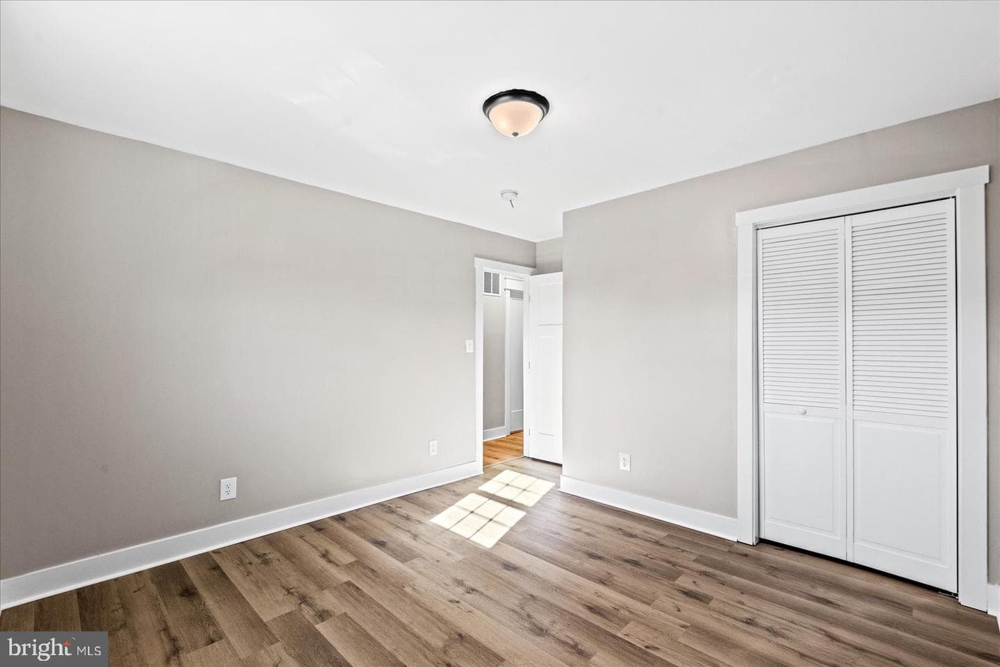 611 Edwards Drive photo 25