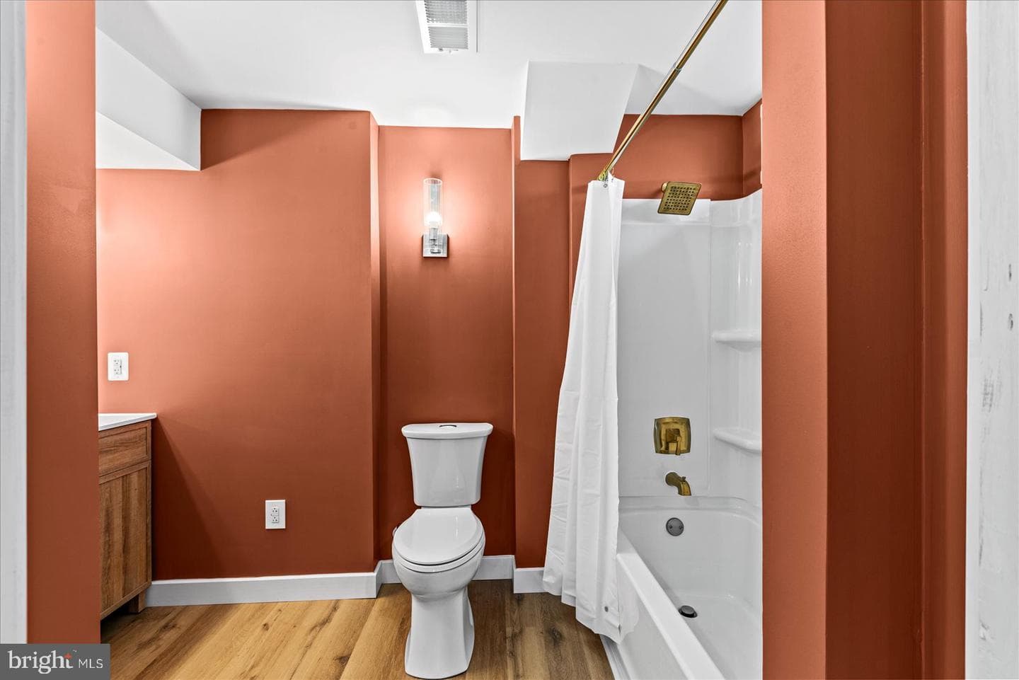 611 Edwards Drive photo 32