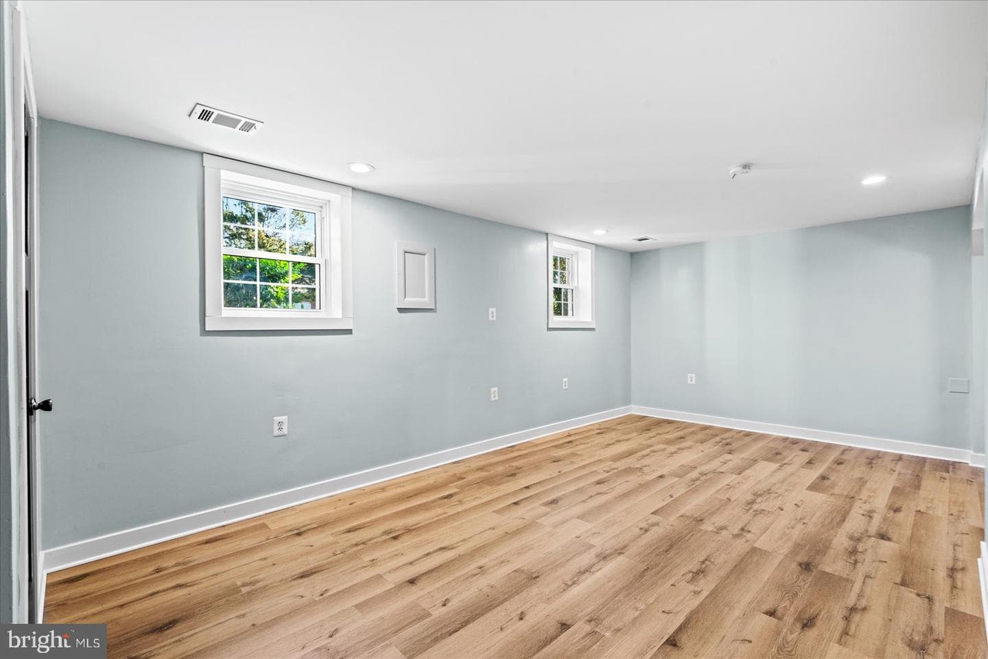 611 Edwards Drive photo 34