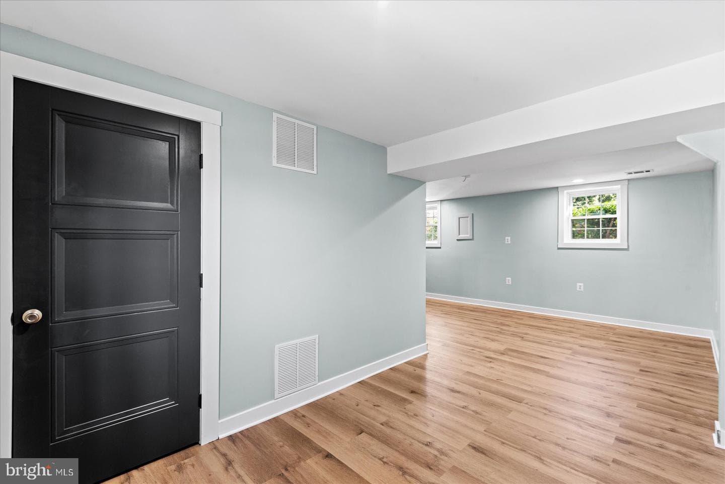611 Edwards Drive photo 37