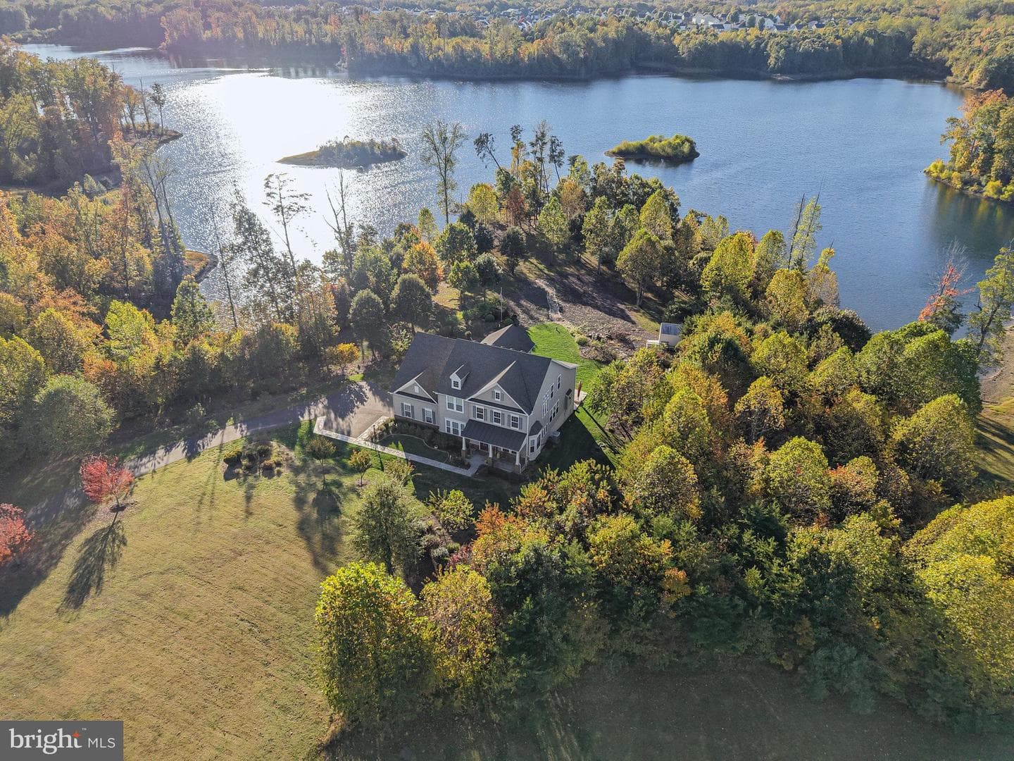 165 Edgewater Drive photo 2