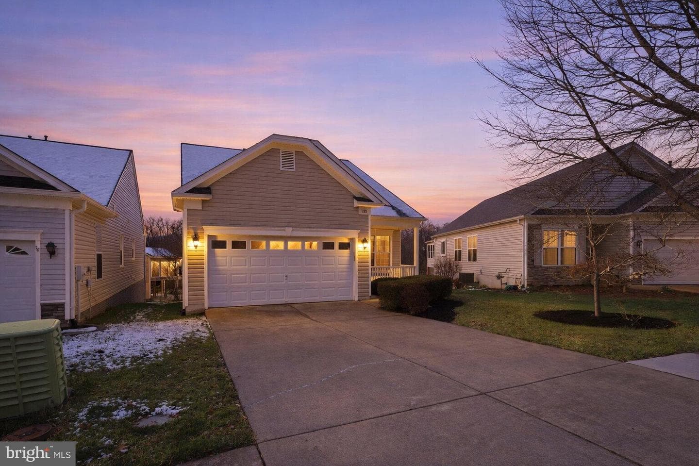 190 Bridgewater Circle photo 2