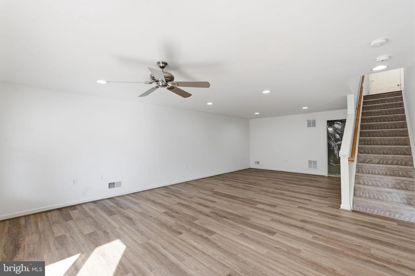 190 Bridgewater Circle photo 21