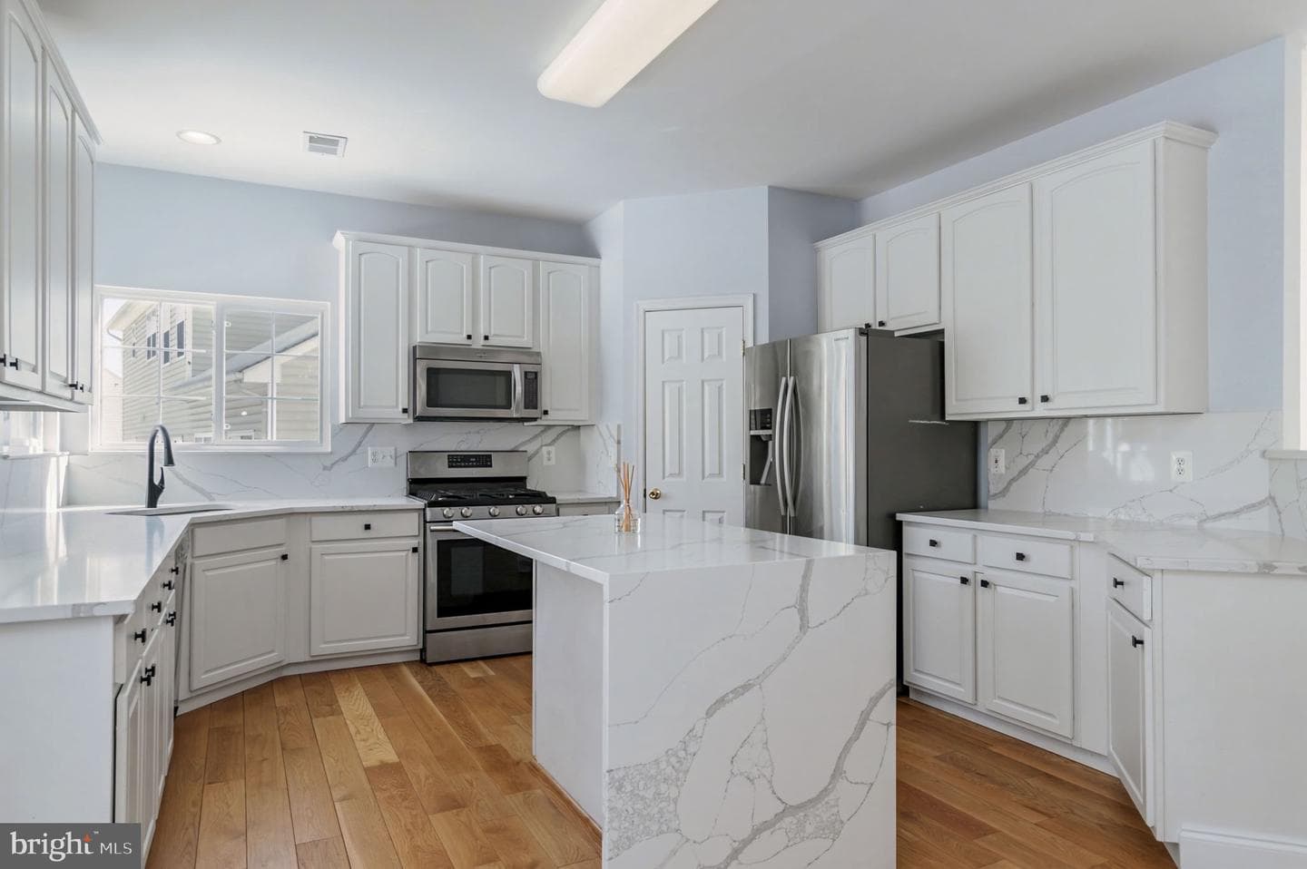 34 Chadwick Drive photo 12