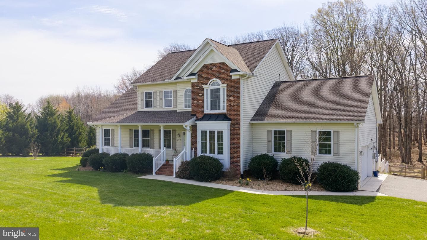 240 Poplar Road photo 2