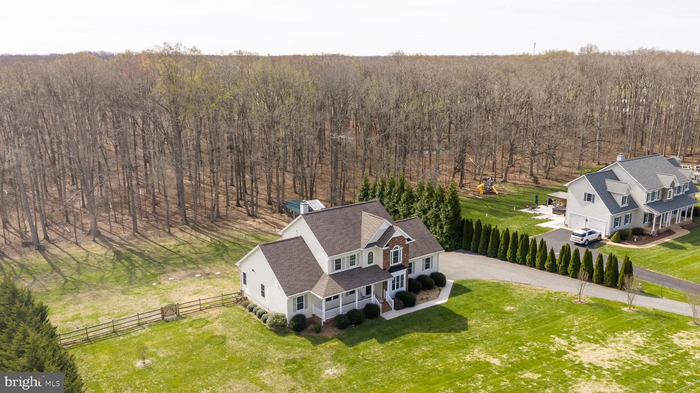 240 Poplar Road photo 65