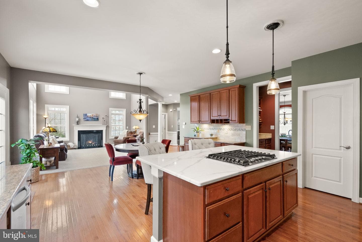 75 Regal Lane photo 23