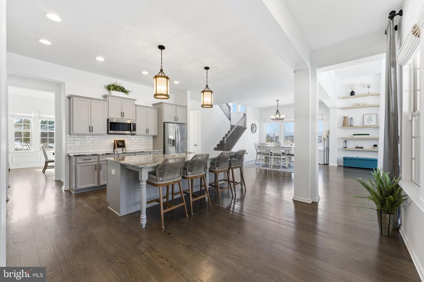 40 Edgewater Drive photo 18