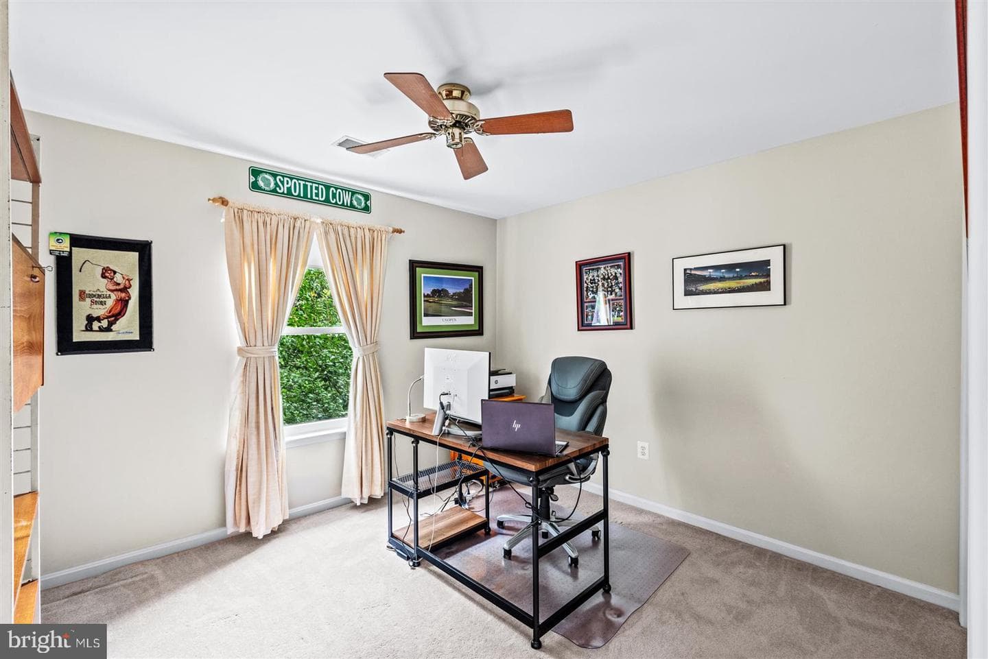 14 Baron Court photo 35