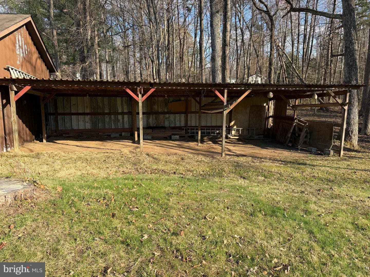 128 Courthouse Road photo 32