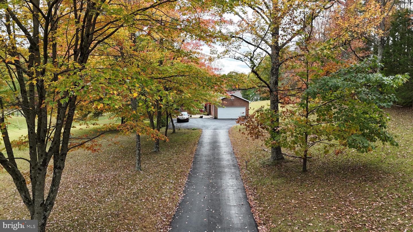 128 Courthouse Road photo 35