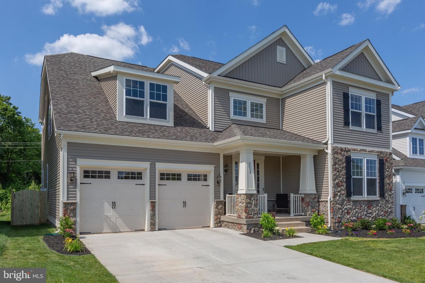 512 Crab Apple Drive photo 2