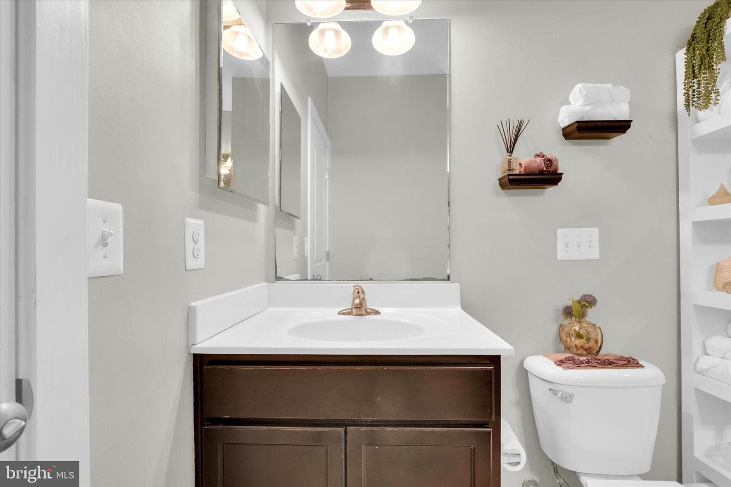 105 Nestors Place #503 photo 21