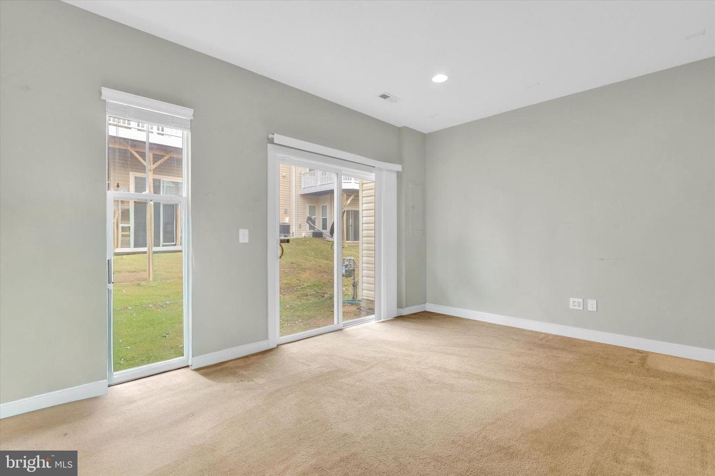 105 Nestors Place #503 photo 26