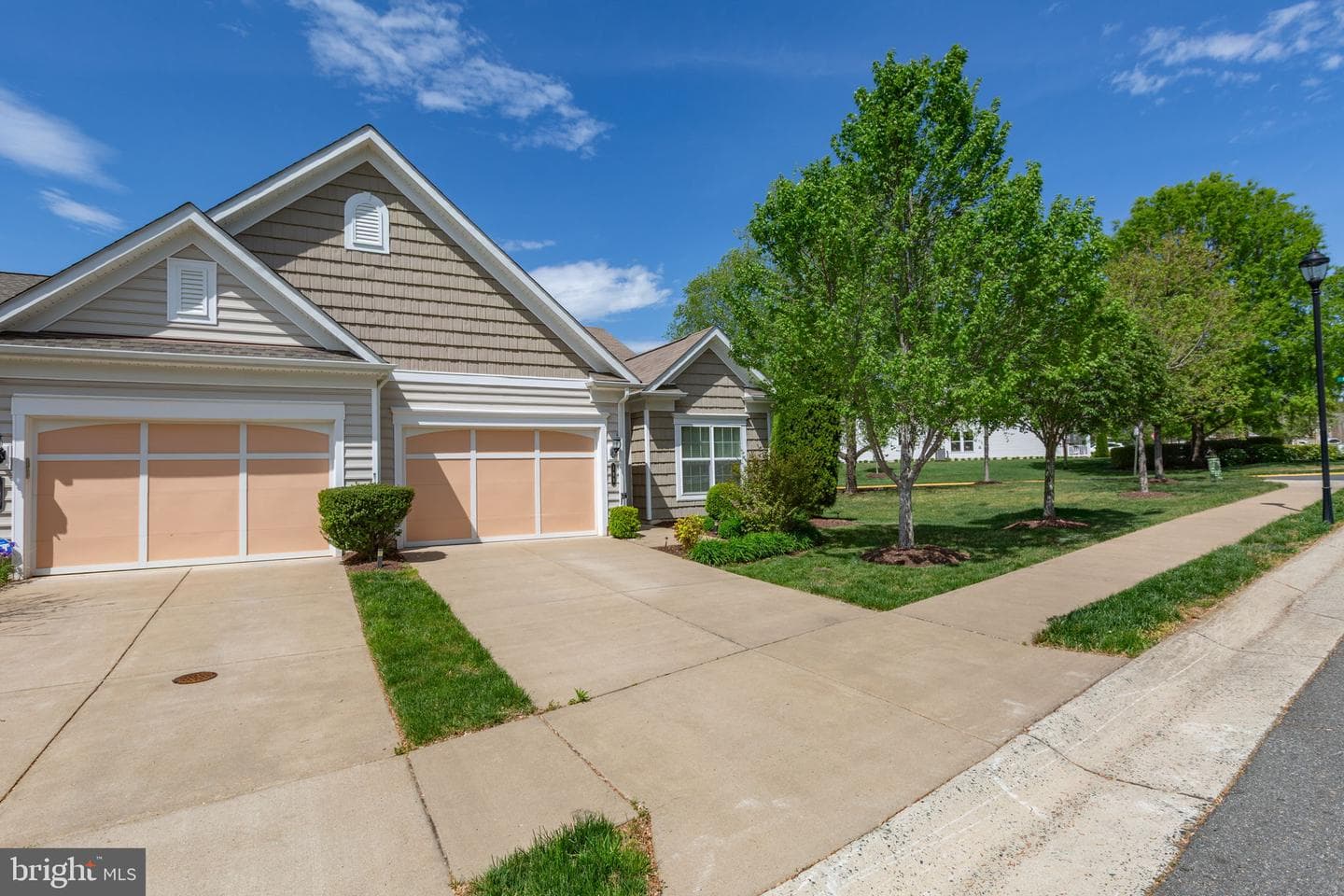 195 Castle Hill Drive photo 46