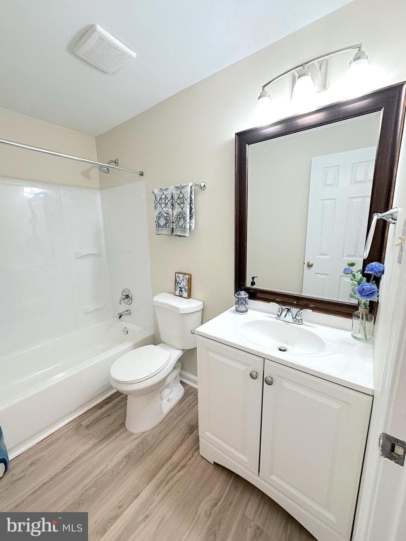 102 Grosvenor Lane #apt 2 photo 14
